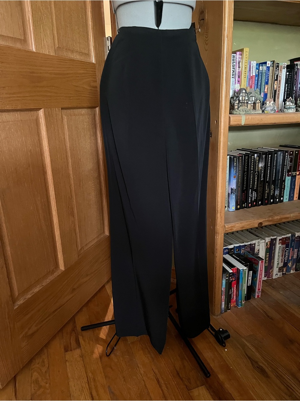 Emporio Armani Black lightweight wide leg fitted trousers